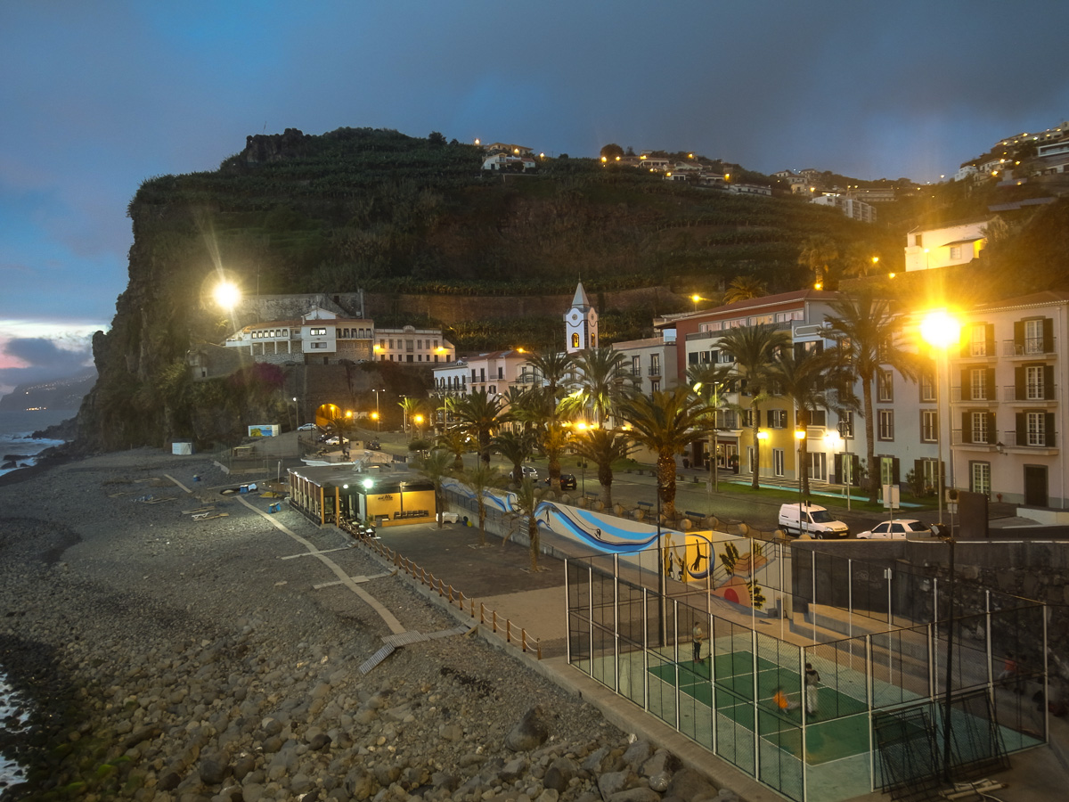 Porto do Sol bei Nacht