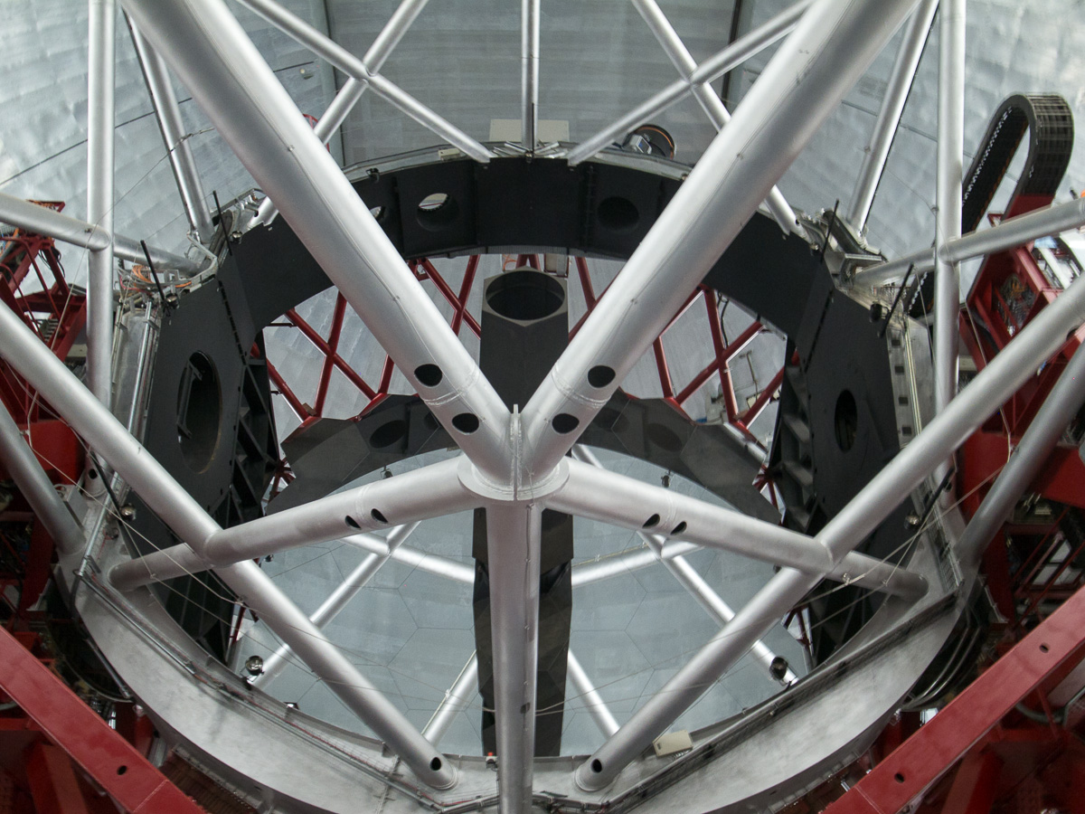 Spanisches Spiegelteleskop von innen
